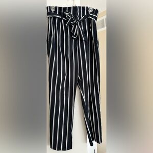H&M Stripped Paperbag Pant Size 8